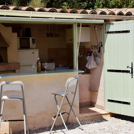 La Bastide Des Roses Bed & Breakfast Saint-Julien-d'Asse Exterior photo