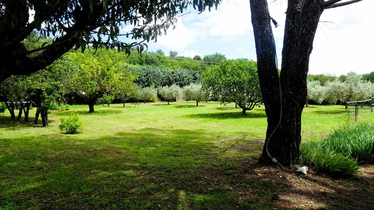 La Bastide Des Roses Bed & Breakfast Saint-Julien-d'Asse Exterior photo