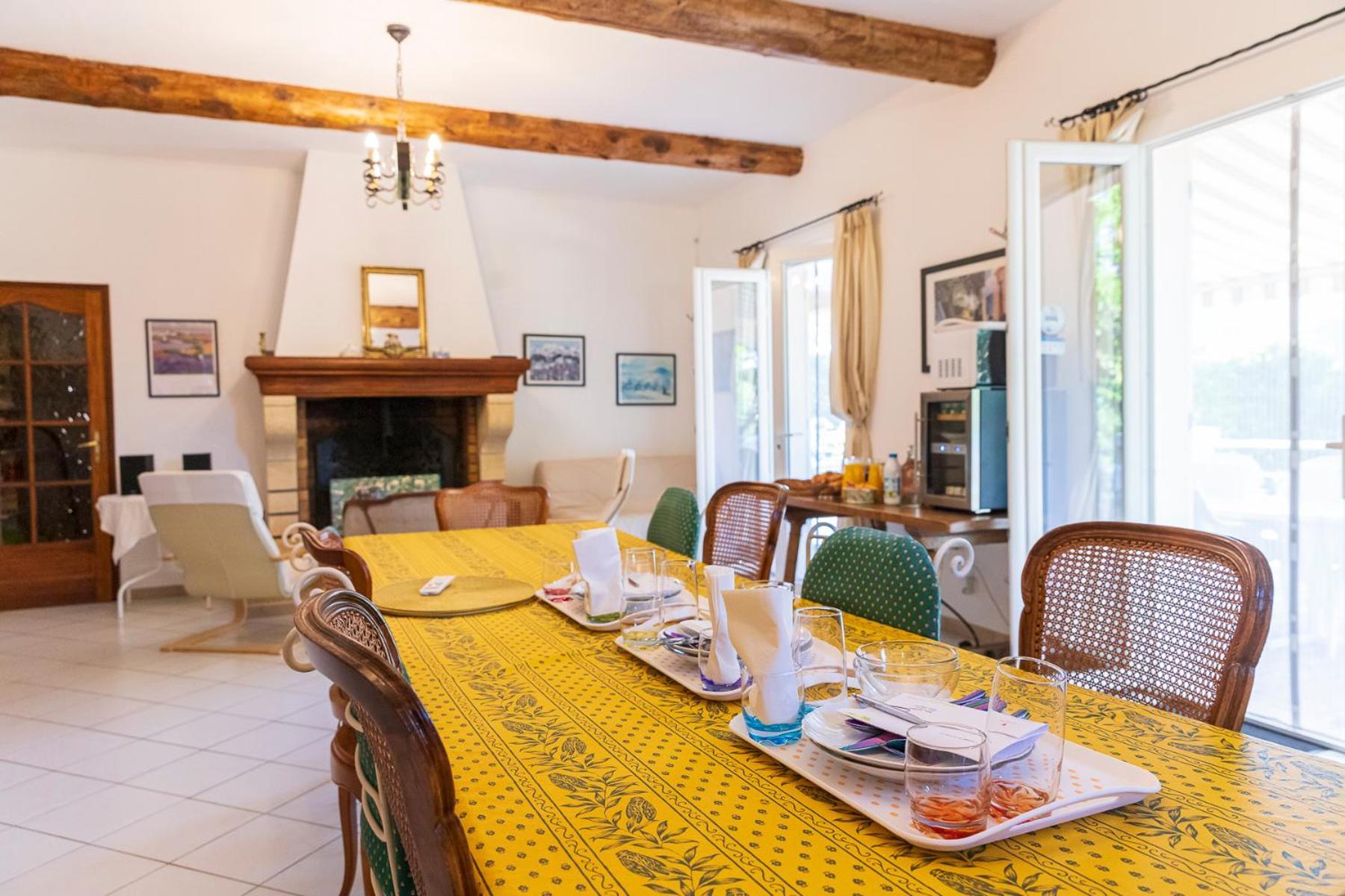 La Bastide Des Roses Bed & Breakfast Saint-Julien-d'Asse Exterior photo