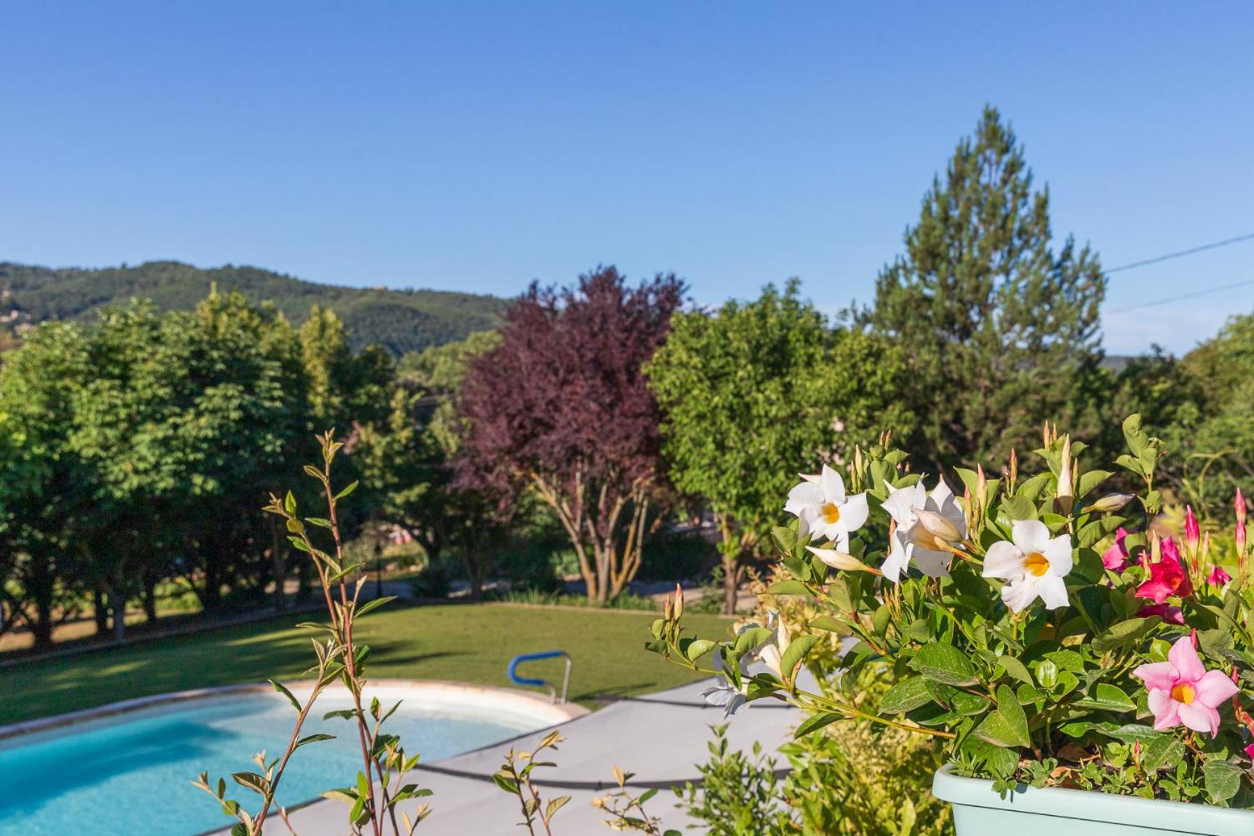 La Bastide Des Roses Bed & Breakfast Saint-Julien-d'Asse Exterior photo